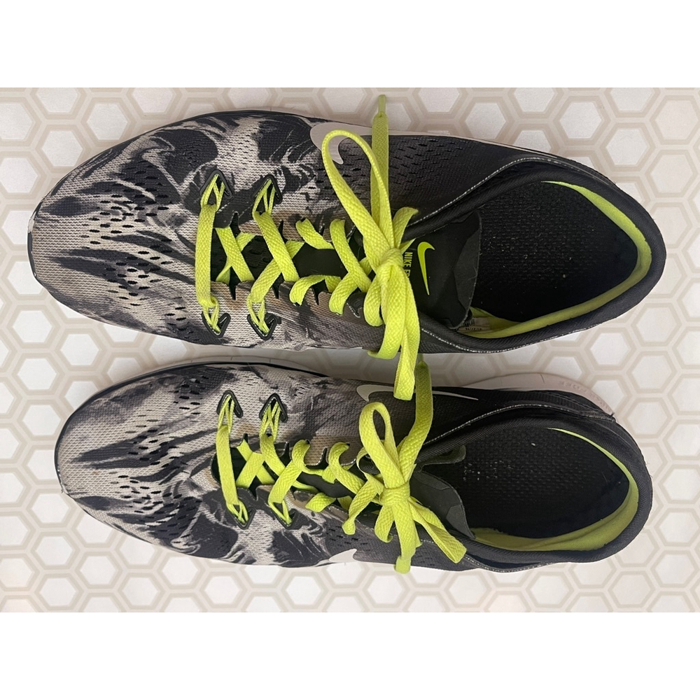Women's Nike Free TR Fit 5 Sneakers Size 8 Black/White